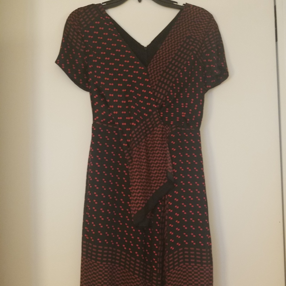 Club Monaco Red & Black Knee Length Dress - Picture 4 of 6
